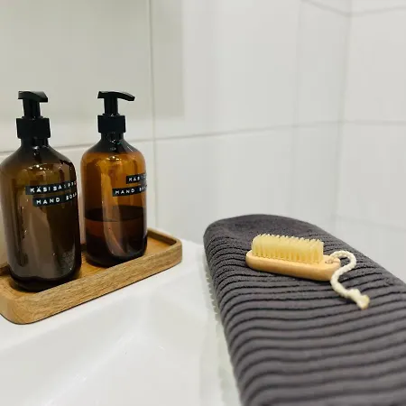 Uusi Ilmastoitu Kaksio Tampereen Ytimessae, Pysaekoeinti, Iso Lasitettu Parveke Lägenhet Tammerfors