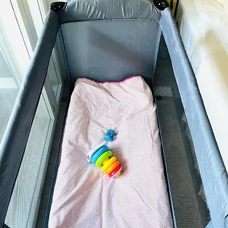 Uusi Ilmastoitu Kaksio Tampereen Ytimessae, Pysaekoeinti, Iso Lasitettu Parveke