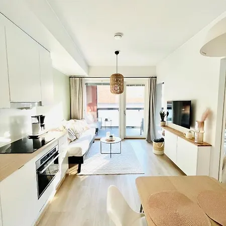 Apartmán Uusi Ilmastoitu Kaksio Tampereen Ytimessae, Pysaekoeinti, Iso Lasitettu Parveke *