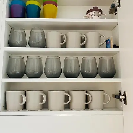 Uusi Ilmastoitu Kaksio Tampereen Ytimessae, Pysaekoeinti, Iso Lasitettu Parveke