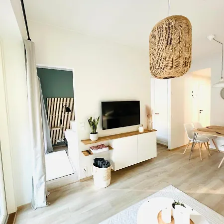 Lägenhet Uusi Ilmastoitu Kaksio Tampereen Ytimessae, Pysaekoeinti, Iso Lasitettu Parveke Tammerfors