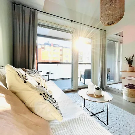 Apartmán Uusi Ilmastoitu Kaksio Tampereen Ytimessae, Pysaekoeinti, Iso Lasitettu Parveke *